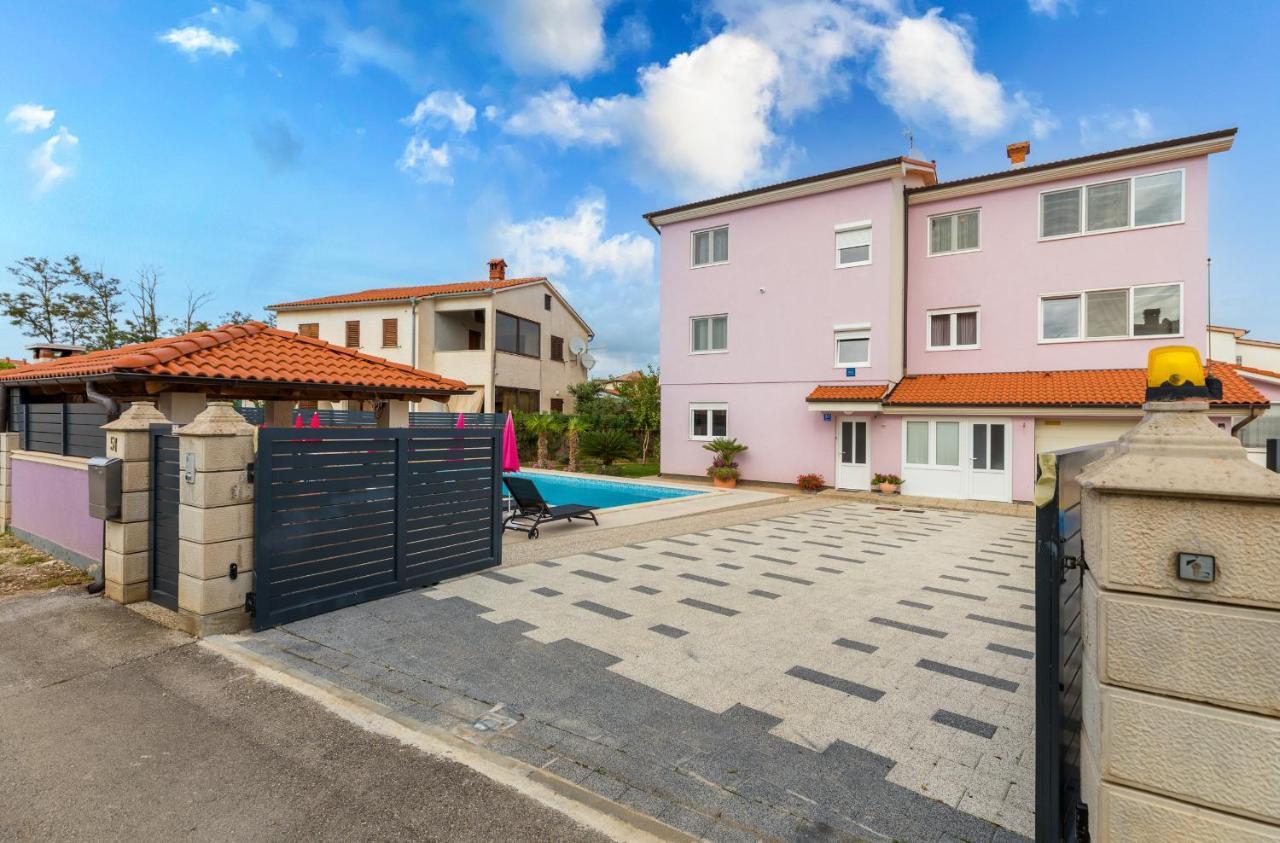 Vila Ana Fažana Екстериор снимка